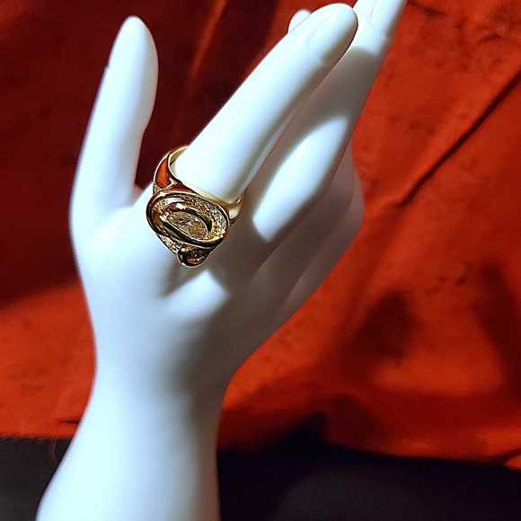 Love Knot Ring Statement Jewelry - Picture 6 of 14